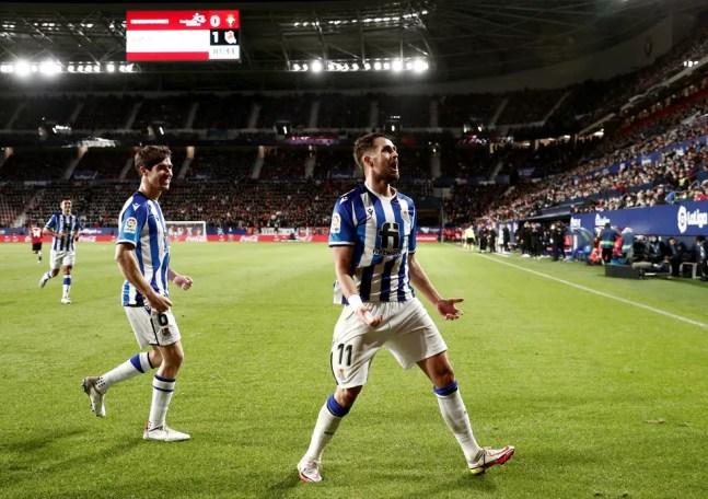  Adnan Januzaj comemora o segundo gol da Real Sociedad — Foto: EFE
