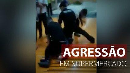 Imagens mostram homem sendo agredido em supermercado de Porto Alegre