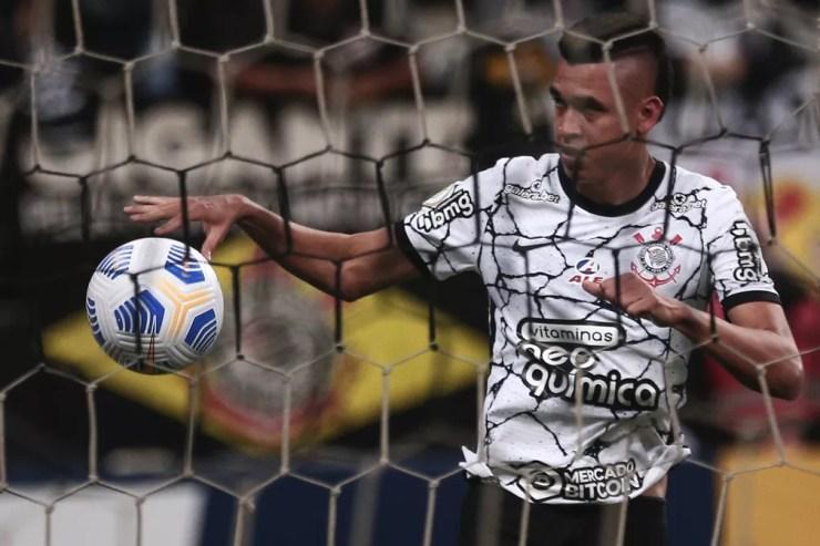 Cantillo festeja gol pelo Corinthians contra o Bahia — Foto: Ettore Chiereguini/AGIF