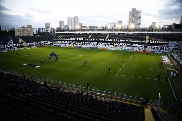 Vila Belmiro tem sido importante no momento de evolução do Santos na temporada — Foto: Marcos Ribolli