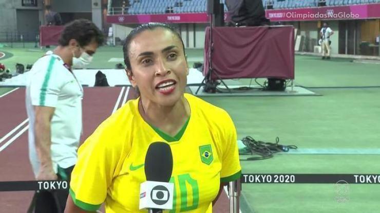 Marta comemora goleada da Seleção na estreia: "Começamos com o pé direito"