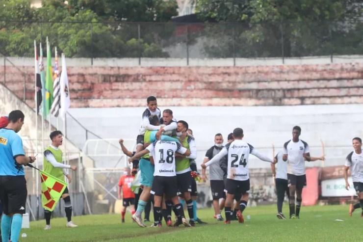 Comemoração do Ceará com a classificação para segunda fase da Copinha 2022 — Foto: Maurícia da Matta/Ceará SC
