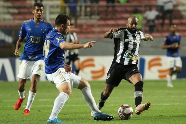 Chay esteve apagado no 0 a 0 com o Cruzeiro — Foto: Fernando Moreno/AGIF