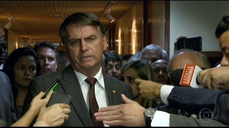 Bolsonaro volta atrás e diz que pasta do Trabalho vai manter o status de ministério