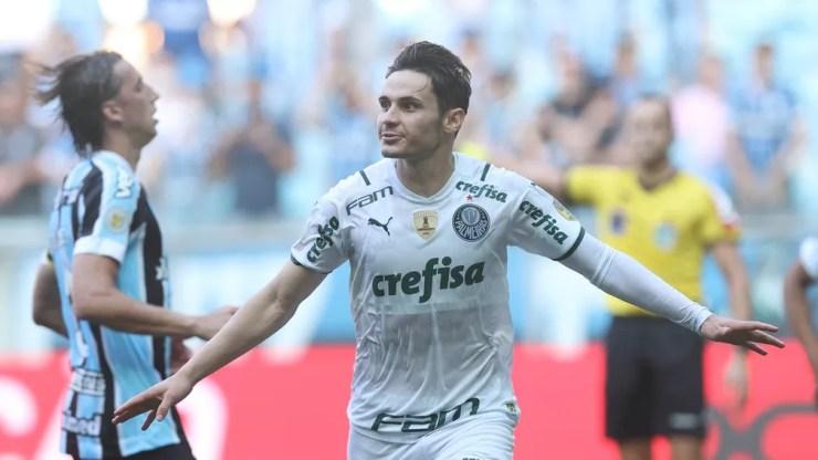 Raphael Veiga tem 15 gols em 15 pênaltis cobrados pelo Palmeiras — Foto: César Greco/Agência Palmeiras