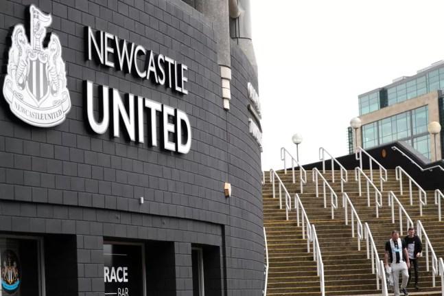 St. James Park, casa do Newcastle: clube está perto de ser mais um "novo rico" do futebol europeu — Foto: Reuters