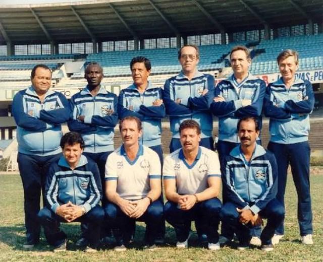 Felipão e Celso Roth, como preparador físico, campeões gaúchos em 1987 — Foto: Divulgação
