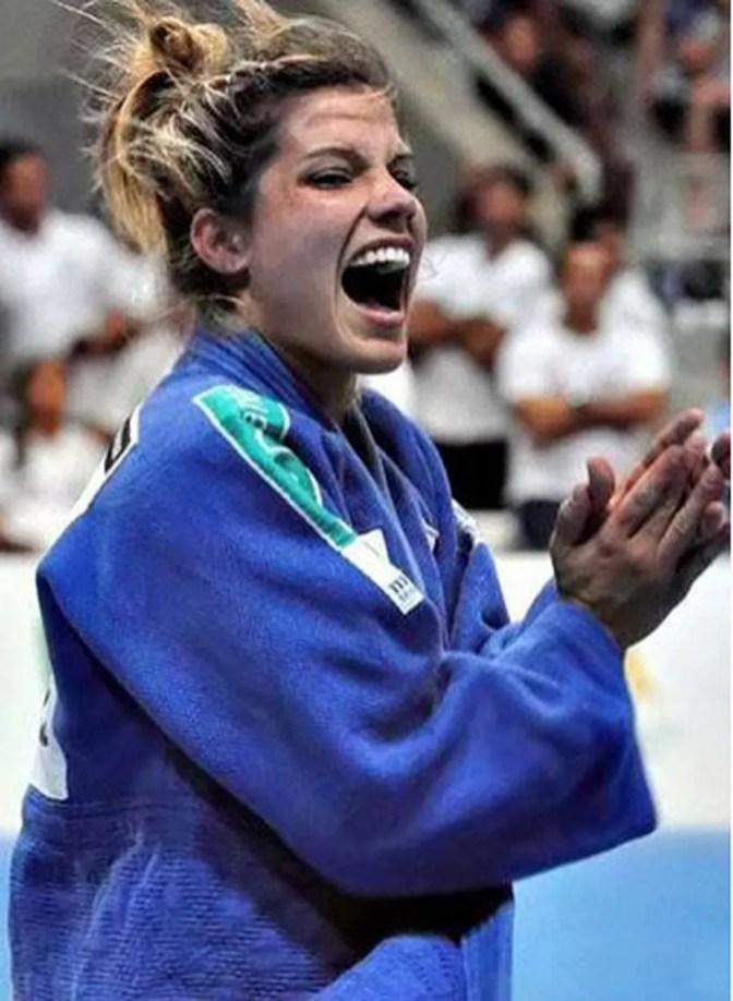 Luana Pinheiro é faixa-preta de judô e, assim como Ronda Rousey, migrou para o MMA — Foto: Divulgação