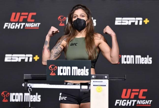 Mayra Sheetara UFC pesagem — Foto: Chris Unger/Zuffa LLC