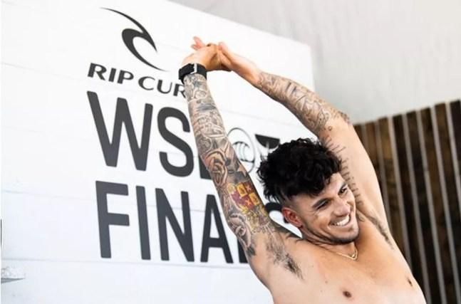 Gabriel Medina no aquecimento para a WSL Finals — Foto: Thiago Diz / WSL