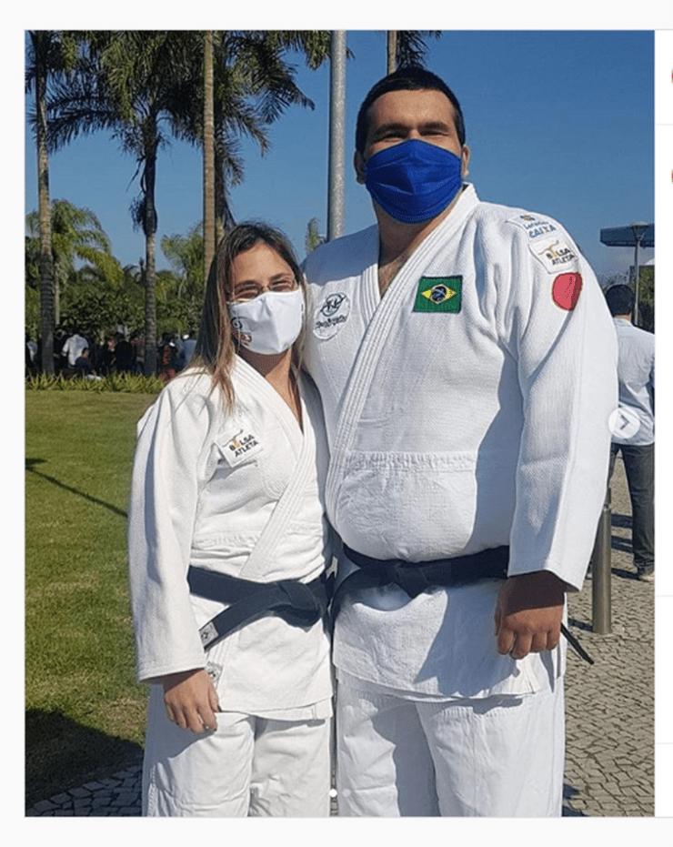 Foto do perfil de cbdvoficialcbdvoficial Nesta quarta (12), nossos judocas @karlafcjudo e @wilians_araujo_judo foram homenageados, no Rio.