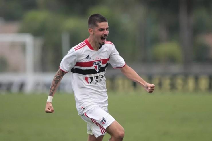 Pedrinho, do São Paulo, anotou o segundo gol contra o Athletico-PR — Foto: Rubens Chiri/Saopaulofc.net