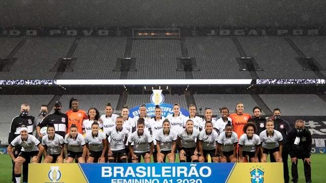Foto oficial do Corinthians campeão brasileiro feminino