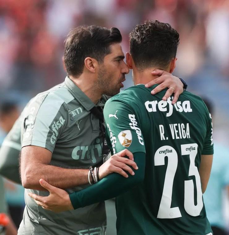 Abel Ferreira e Raphael Veiga em Palmeiras x Flamengo — Foto: Cesar Greco / Ag Palmeiras