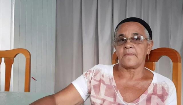 Creusa da Silva Gomes teve renda impactada ao perder plantação em Gesteira — Foto: Raquel Freitas/G1