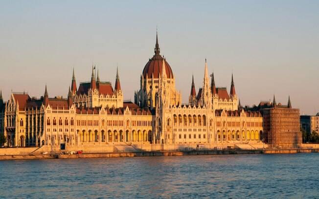 Foto do parlamento de Budapeste, na Hungria