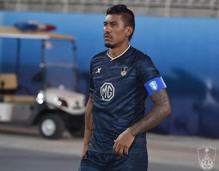 Paulinho rescindiu contrato com o Al-Ahli, da Arábia Saudita, dois meses após chegada — Foto: Divulgação