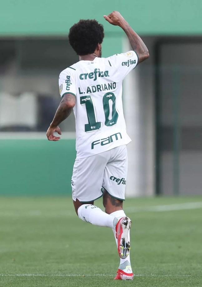 Luiz Adriano em Chapecoense x Palmeiras — Foto: Cesar Greco / Ag Palmeiras