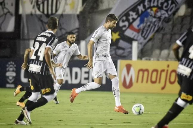 Santos ficou mais perto da Libertadores após vencer o Corinthians — Foto: Ivan Storti/SantosFC