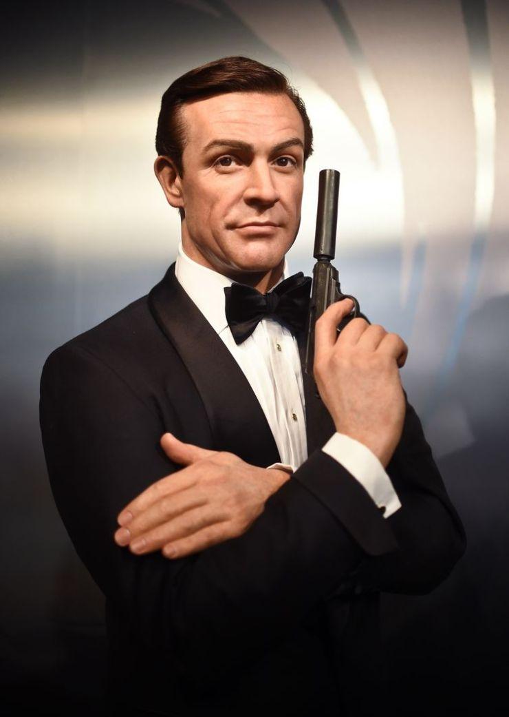 ator escocês Sean Connery no papel de James Bond