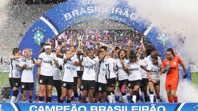 Corinthians é campeão brasileiro feminino