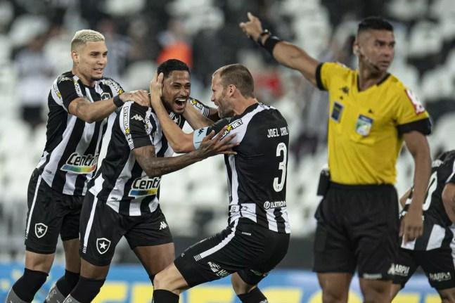 Dono do melhor ataque da Série B, Botafogo tem a melhor campanha no segundo turno — Foto: Jorge Rodrigues/AGIF