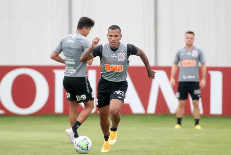 Cazares no treino do Corinthians — Foto: Rodrigo Coca/Ag. Corinthians