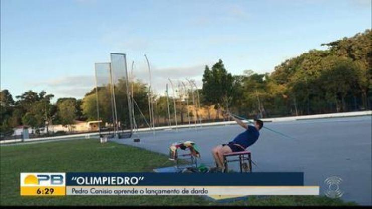 Olimpiedro: Pedro Canísio aprende o lançamento de dardo
