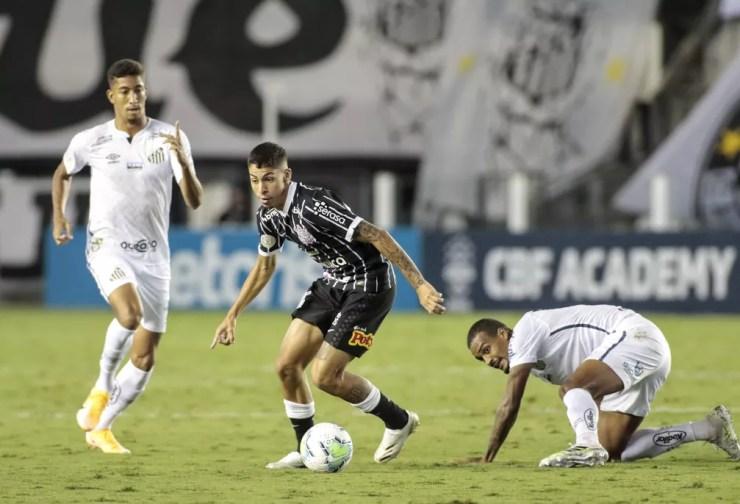 Gabriel Pereira entrou no segundo tempo, mas não evitou a derrota do Corinthians para o Santos — Foto: Rodrigo Coca / Ag.Corinthians