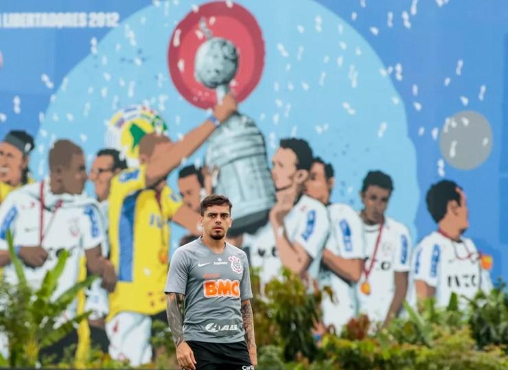 Fagner em treino do Corinthians — Foto: Rodrigo Coca/Ag. Corinthians