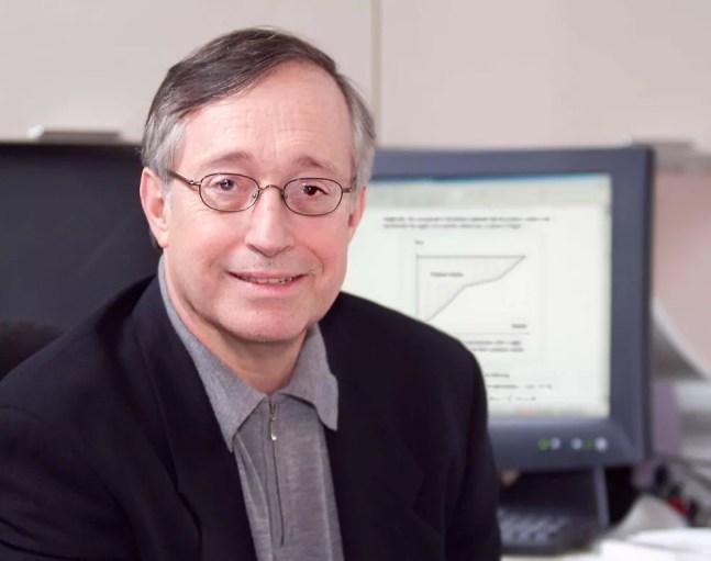 Professor Paul Milgrom é um dos ganhadores do Nobel de Economia 2020 — Foto: Reprodução/Twitter/Universidade de Stanford