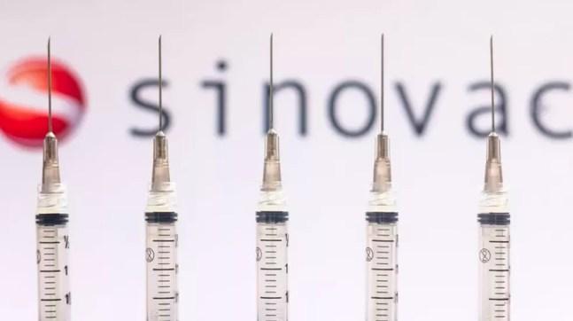 A vacina produzida pelo laboratório chinês Sinovac (no Brasil, CoronaVac) é uma das mais compradas na América Latina — Foto: Getty Images/BBC