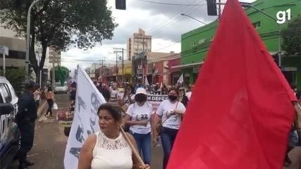 Manifestantes realizam protesto contra o governo Bolsonaro em Campo Grande