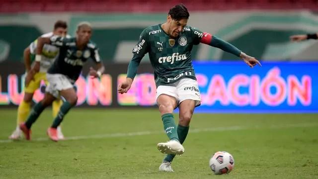 Gustavo Gómez perde pênalti na prorrogação de Palmeiras x Defensa y Justicia