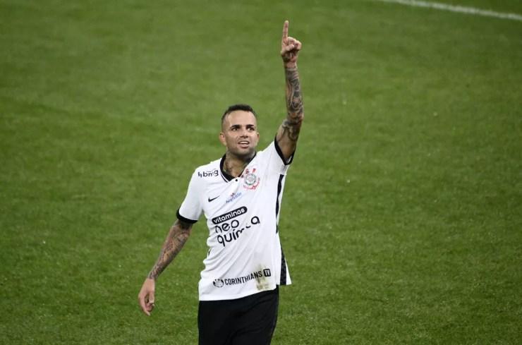 Luan comemora golaço pelo Corinthians em clássico contra o São Paulo — Foto: Marcos Ribolli
