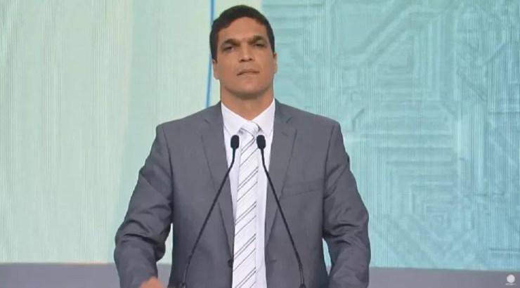 O candidato do Patriota à Presidência, Cabo Daciolo, durante debate na Rede Record — Foto: Reprodução