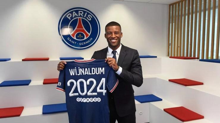 Wijnaldum assinou contrato até 2024 com o Paris Saint-Germain — Foto: Divulgação/PSG