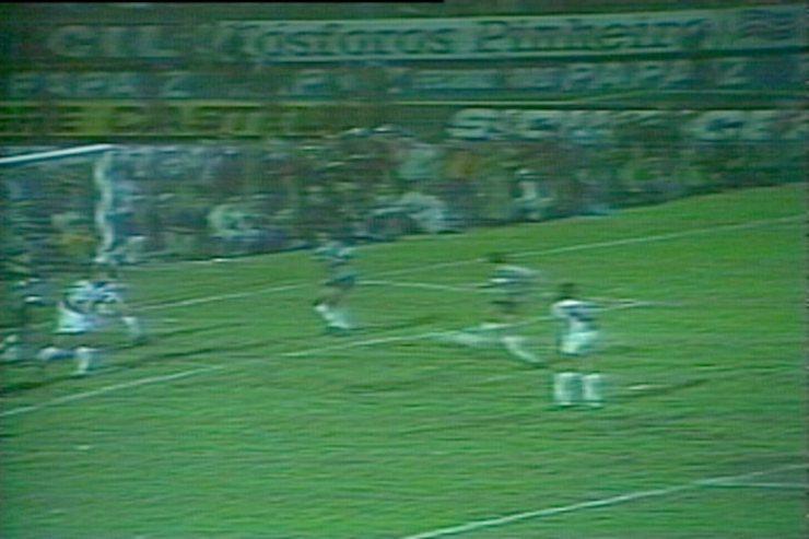 Em 1977, Corinthians vence Ponte Preta por 1 a 0 e é campeão paulista