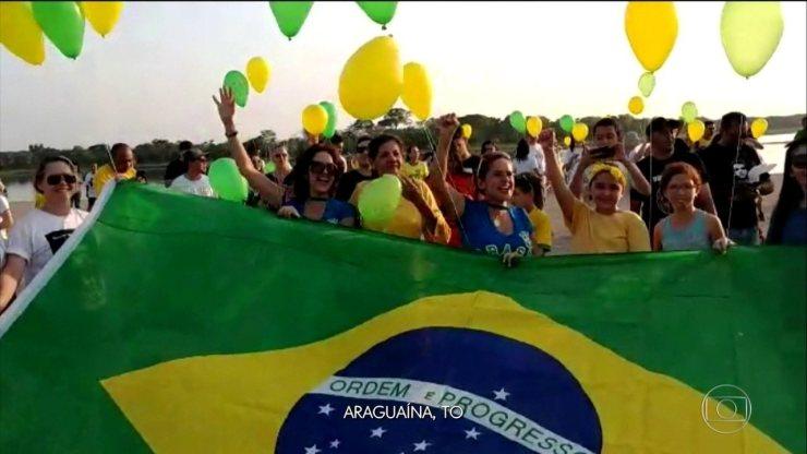 Manifestações a favor de Bolsonaro ocorrem em 16 estados