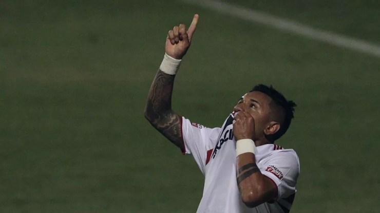 Galeano comemora gol do São Paulo contra o Ituano — Foto: Divulgação/saopaulofc.net