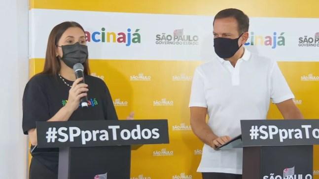 Regiane de Paula, coordenadora do Programa Estadual de Imunização de SP, durante coletiva de imprensa neste sábado (5) — Foto: Reprodução/TV Globo