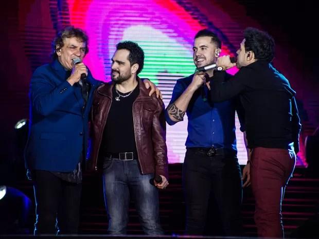 Zezé di Camargo &amp; Luciano cantaram com Matogrosso &amp; Mathias em Barretos (Foto: Mateus Rigola/G1)