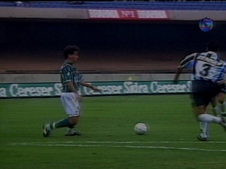 Em 1996, Grêmio perde do Palmeiras por 1 a 0 mas se classifica nas quartas do Brasileiro