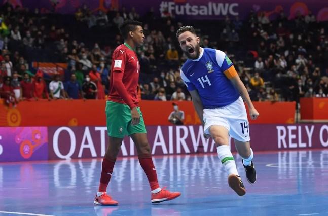 Rodrigo vibra ao marcar o seu gol diante do Marrocos — Foto: Alex Caparros/FIFA