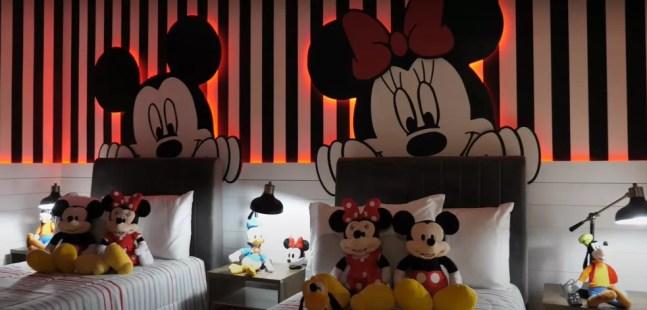 Quarto do Mickey e da Minnie — Foto: Reprodução / YouTube