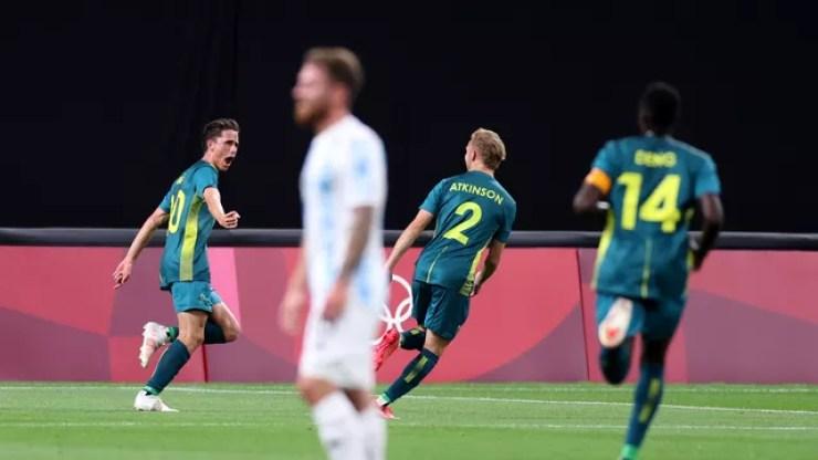 Austrália vence a Argentina na primeira rodada do torneio de futebol masculino