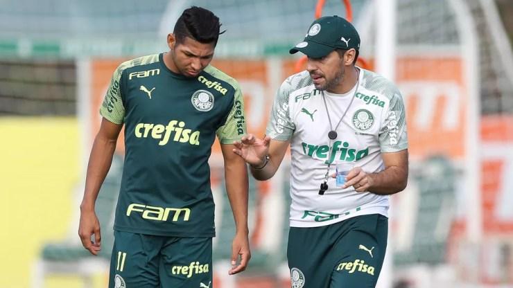 Rony tem boa relação com Abel Ferreira no dia a dia do Palmeiras — Foto: Cesar Greco/Ag. Palmeiras
