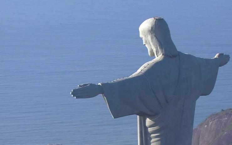 Cristo Redentor é o monumento que mais recebe turistas no Brasil — Foto: Reprodução/TV Globo