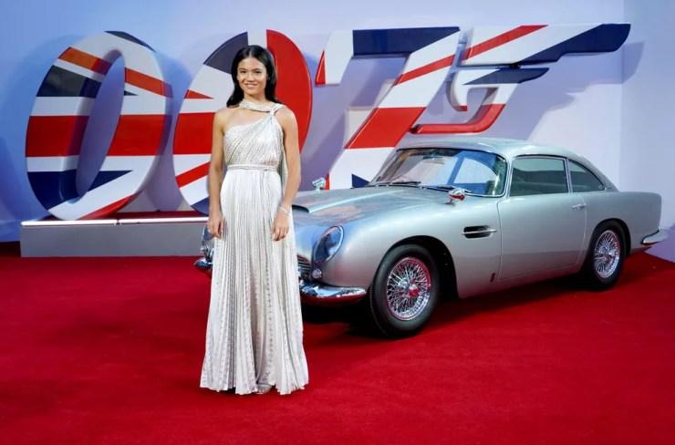 Emma Raducanu no lançamento oficial de 007 - Sem Tempo para Morrer — Foto: Ian West / Getty Images