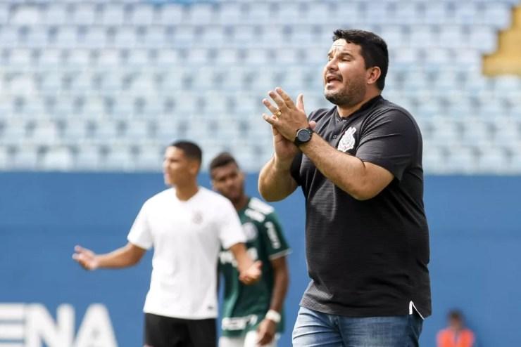 Eduardo Barroca quer formar jogadores protagonistas no Corinthians — Foto: Rodrigo Gazzanel/Ag.Corinthians